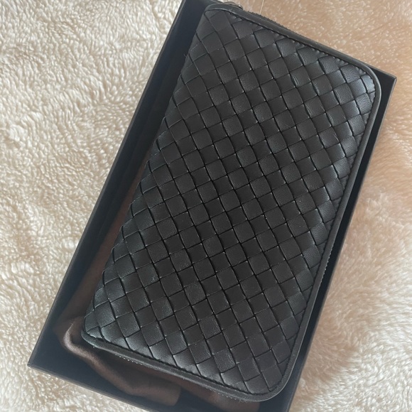 Bottega Veneta Brown Long Wallet - Picture 9 of 9